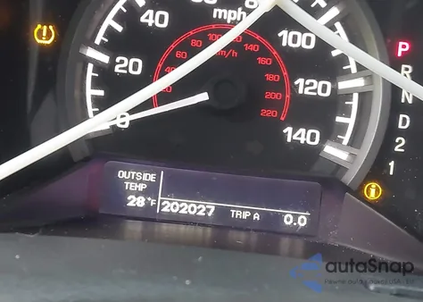 2011 Honda Ridgeline Rtl z USA, uszkodzony, nr VIN 5FPYK1F58BB011197